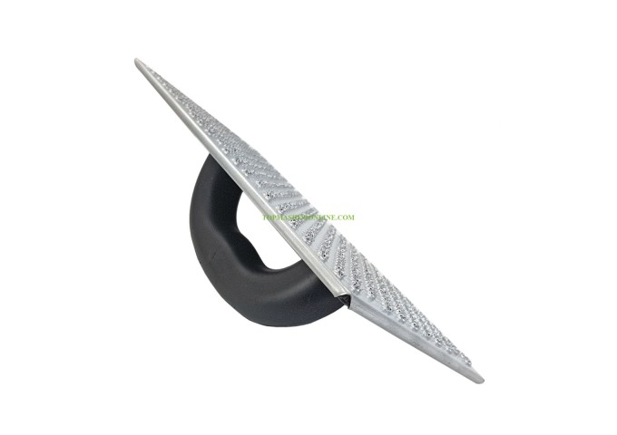 Rape à gratter 270x130mm pour isolant noire pièce