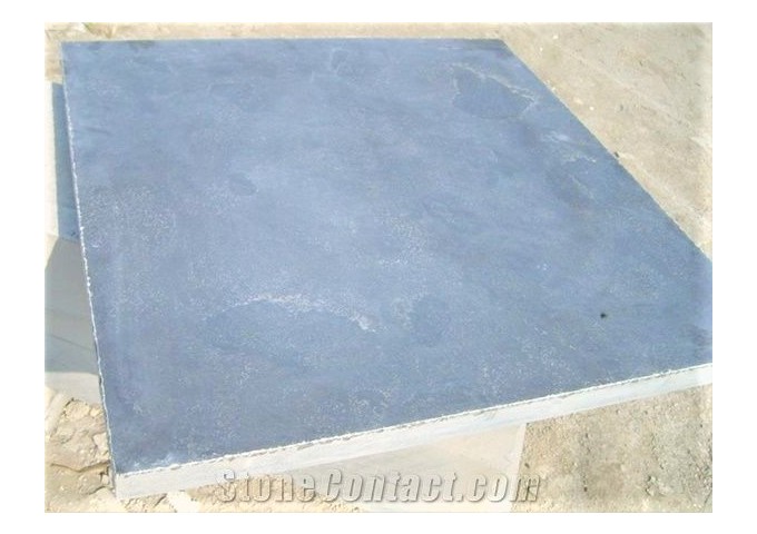 Carrelage . Dalle 40x40x2.5cm en pierre bleue chinois poncé et scié pièce