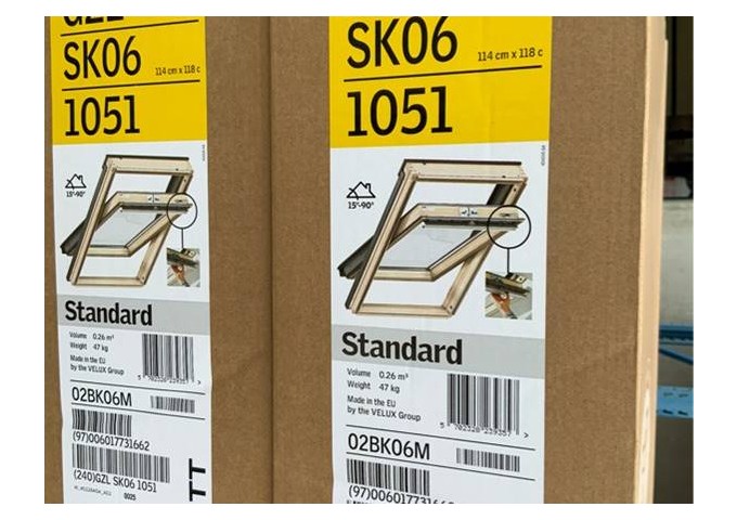 Fenêtre de toit Velux en bois 114x118cm GZL SK06 1051 pièce